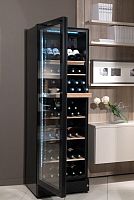 Шкаф для вина La Sommeliere VIP195
